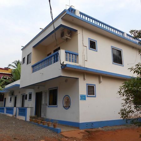 Casa Almeida Guest House Candolim Exterior photo